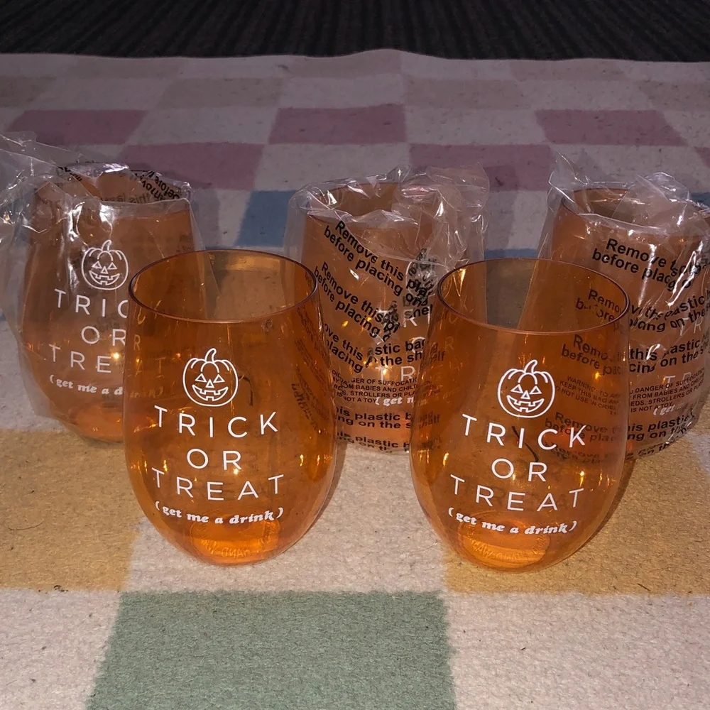 🍄 Trick or Treat Stemless Plastic Set